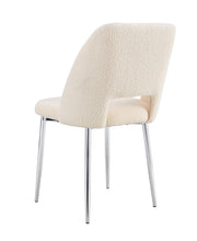 CHAISE AVA