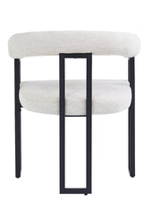 CHAISE NAIA