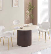TABLE A MANGER BAIETA