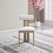 CHAISE TIFFANY