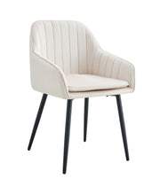 CHAISE PAMS